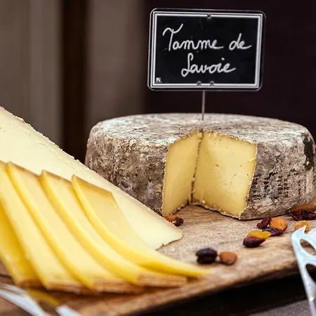 Hotel Les Campanules By Les Etincelles 4*